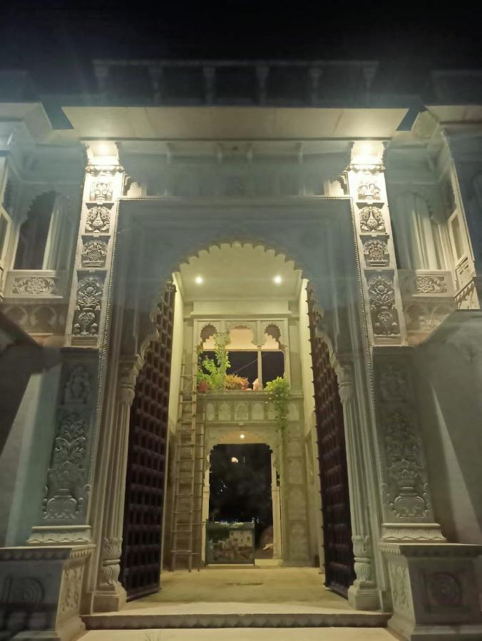Hotel Aravali View Palace Udajpur Exteriér fotografie