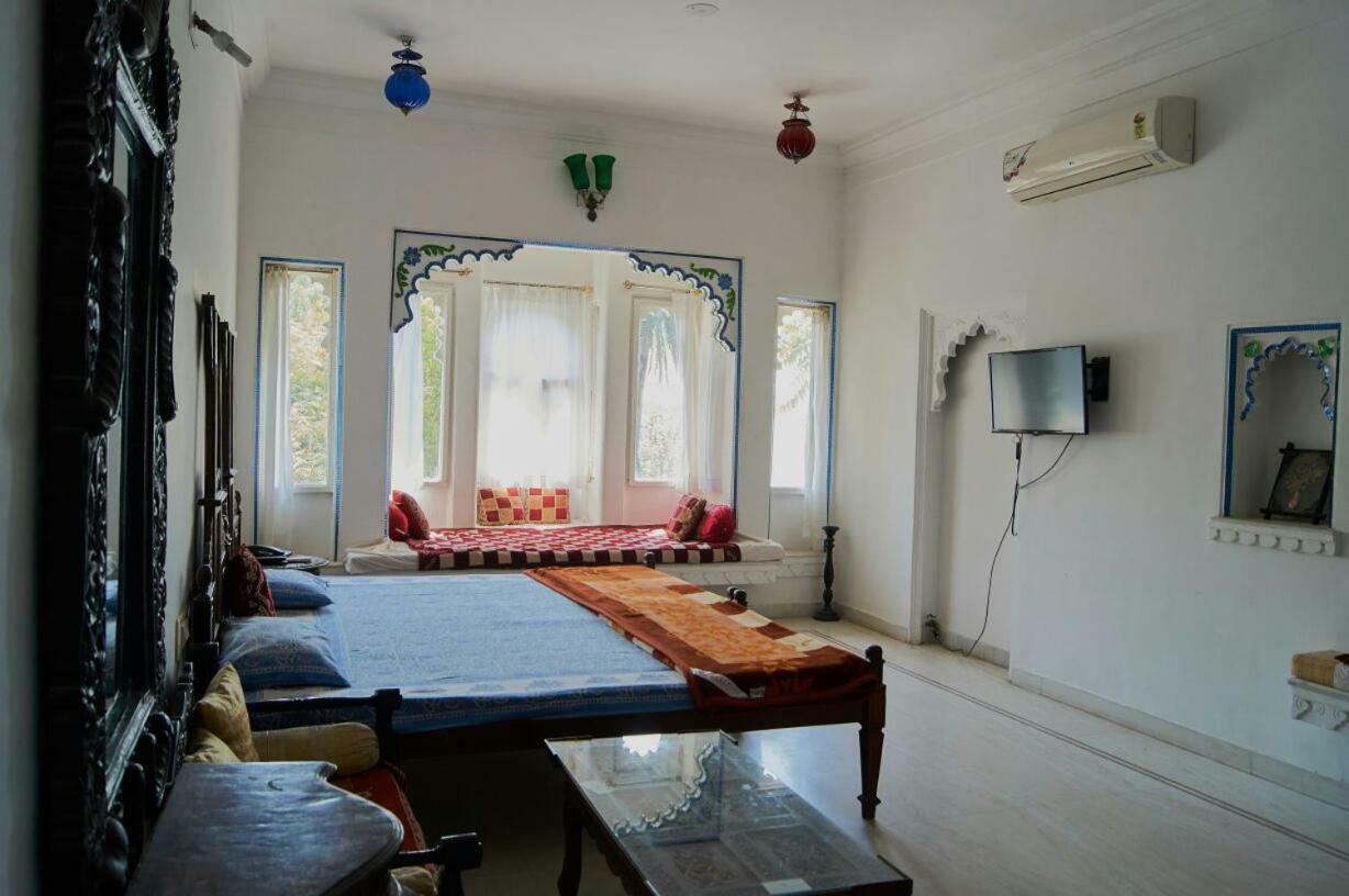 Hotel Aravali View Palace Udajpur Exteriér fotografie