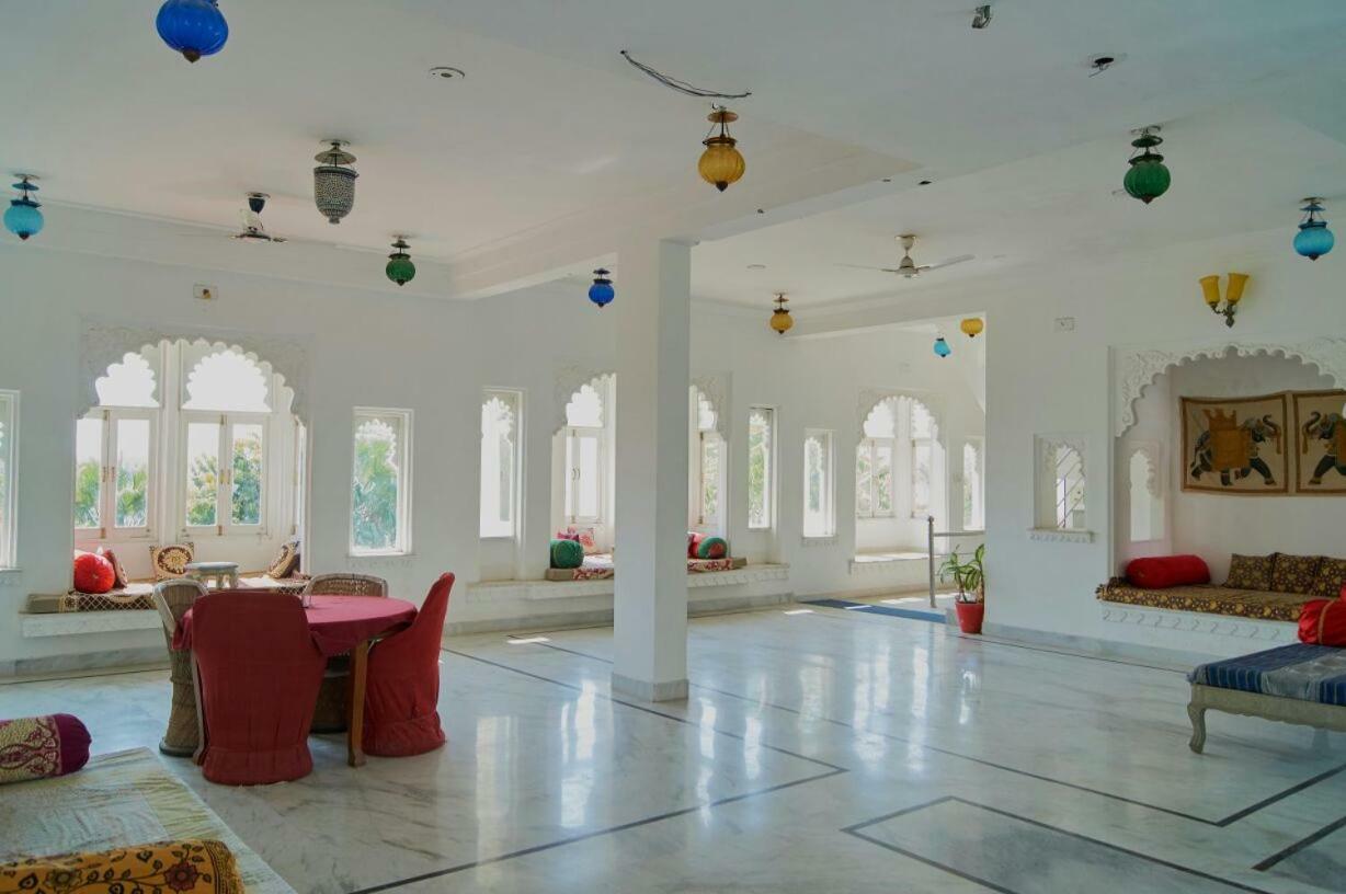 Hotel Aravali View Palace Udajpur Exteriér fotografie